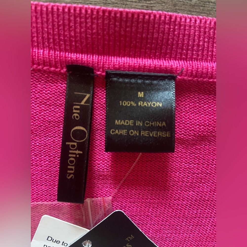 Nue Options NWT women’s size medium (8-10) bright pink fishnet pattern cardigan - Picture 5 of 9